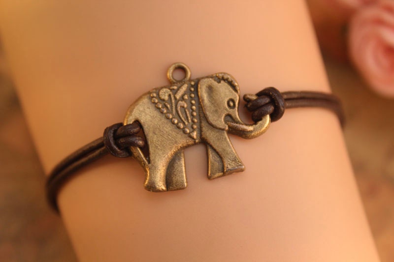 elephant bracelet,retro bronze lovely elephant pendant bracelet,brown true leather bracelet---B268