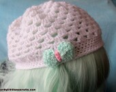 Pastel White Beanie With Mint Bow (S/M)