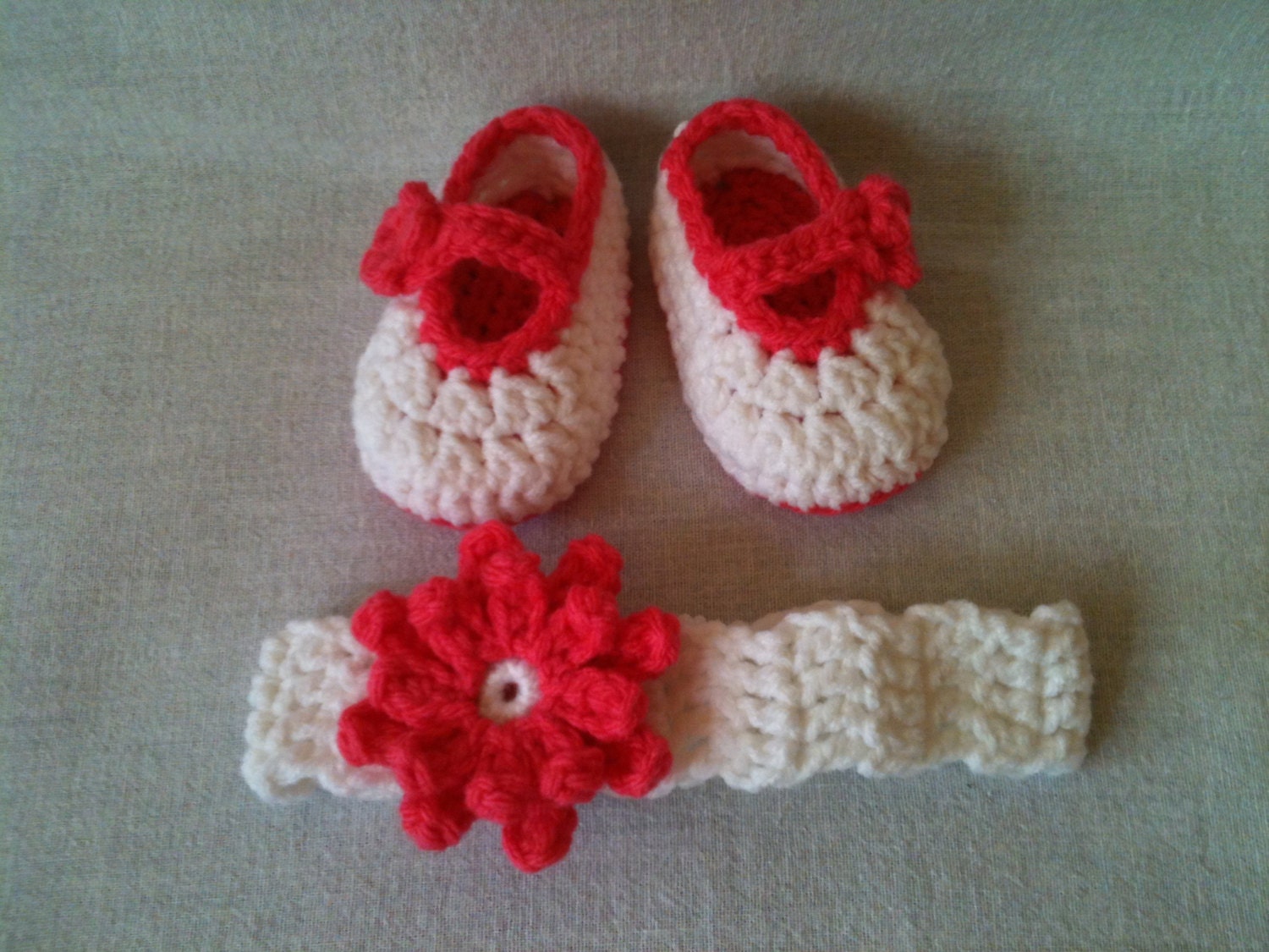 Flower Headband and Mary Janes Booties set - Spring Summer White and Coral Pink - 3 Sizes- Crochet Baby Shoes