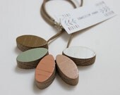 Daisy Chain Wooden Necklace