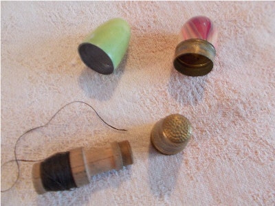 Vintage Needle Egg Case Swirled Pinks And Green Plastic With Brass Thimble Thread And Wood Spool