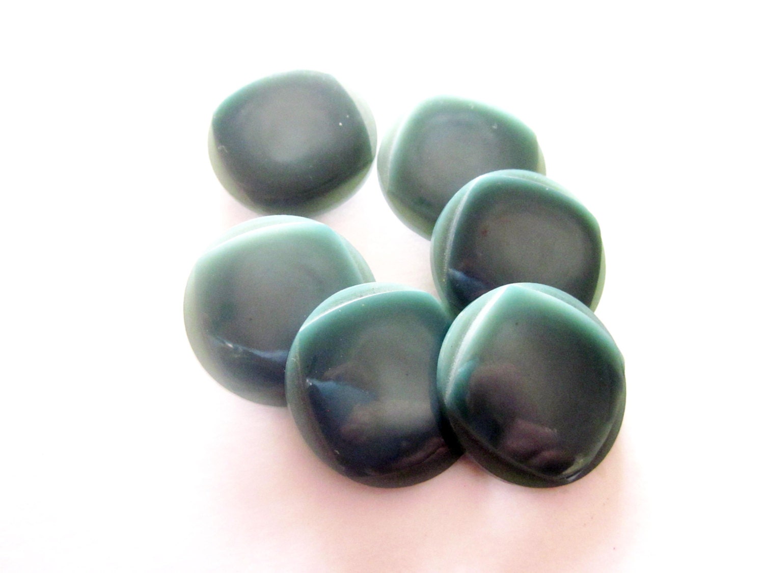6 Vintage 1950s Turquoise Pearly Buttons
