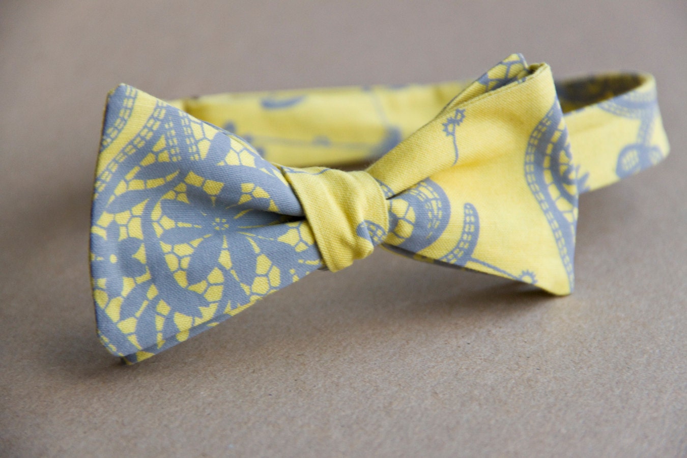 Self-Tie Style Yellow Bow Tie with Gray Floral