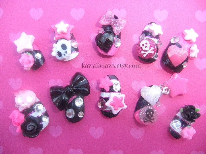 Punk Rock Girl Pink & Black false/fake 3D nails Japanese nail art Gyaru Rokku Punk