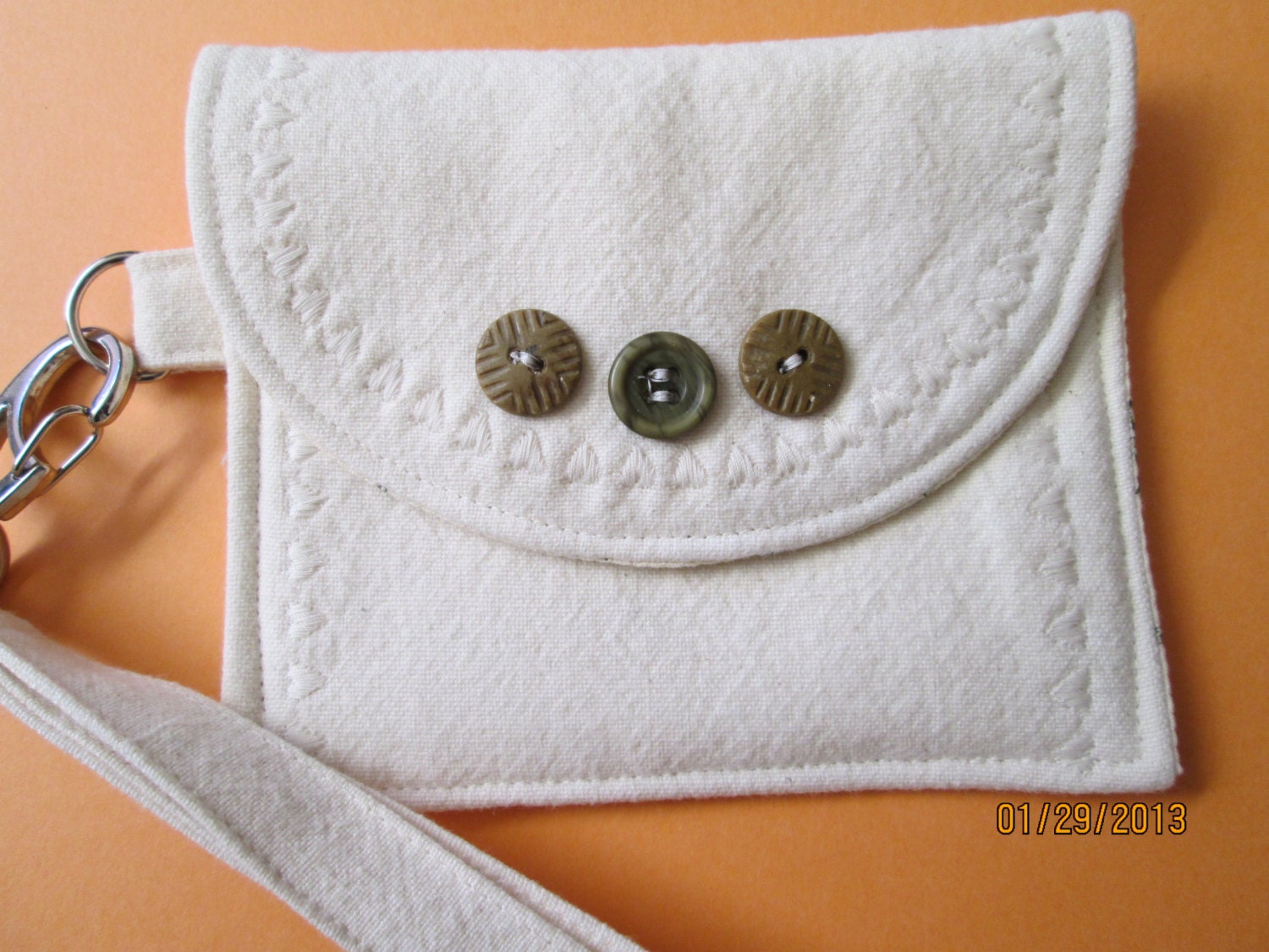 wristlet/wallet, coin purse, micro purse, ipod holder, ID/credit card holder, white, brown, green, free shipping
