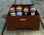 Pirate peg people set with treasure chest