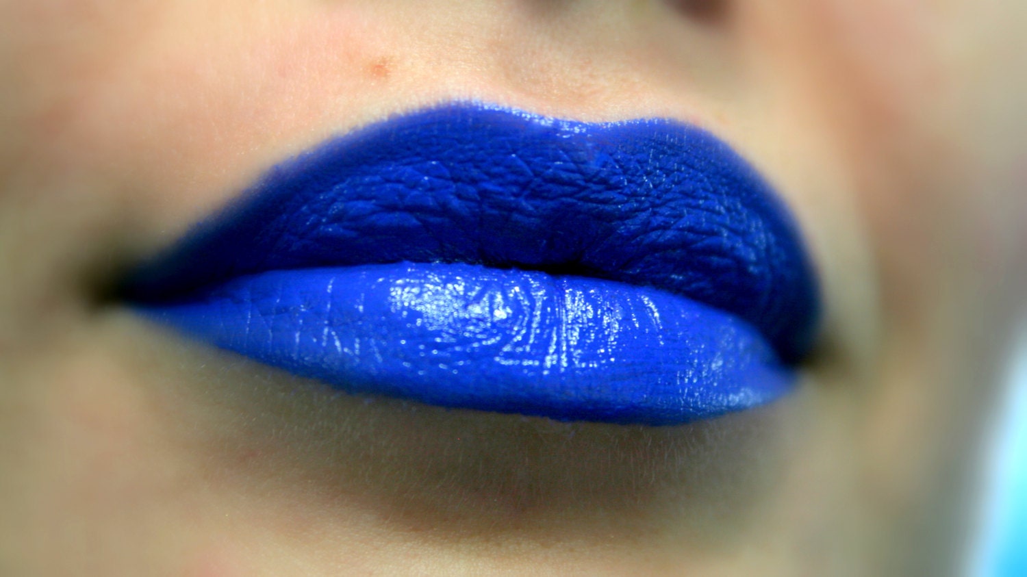 Blue Lipstick Nourishing - Ultramarine - All natural