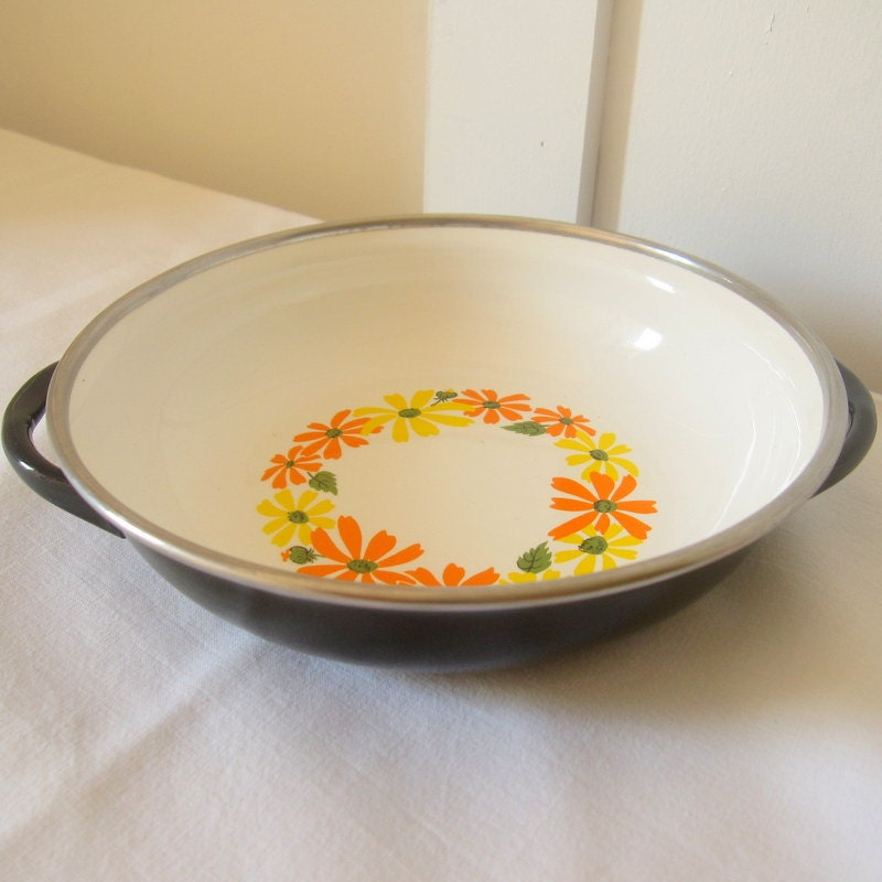 Vintage Ekco Country Garden Porcelain Clad Cookware, Made in Italy, Cookware Skillet, Petite Tray, Serving Dish Black, Yellow, Orange, Green