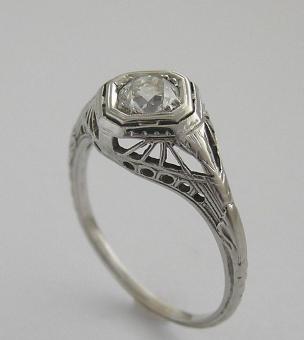 18K White Gold Antique Diamond Engagement Ring  Circa 1910