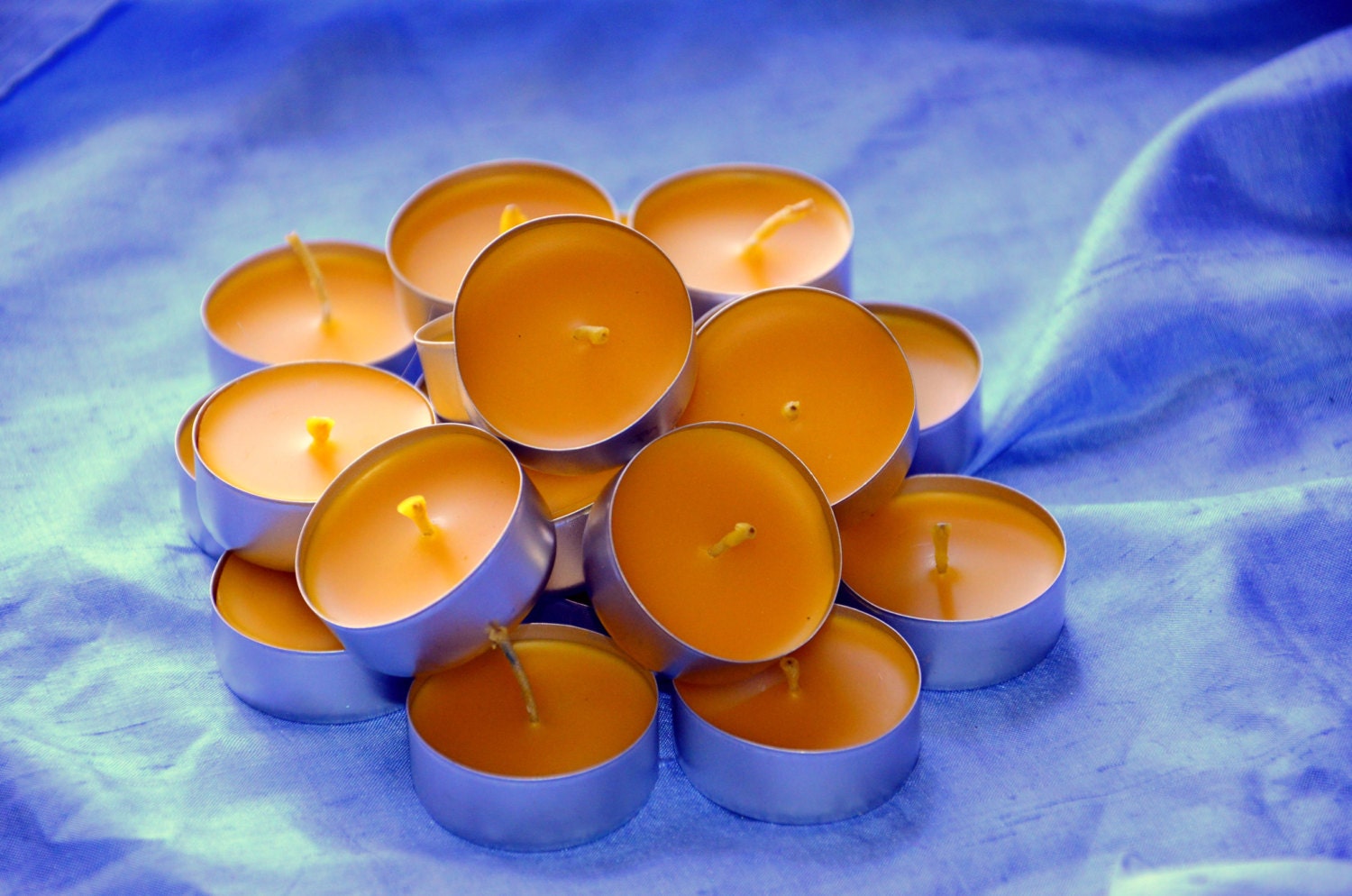 100 Tea light Beeswax Candles
