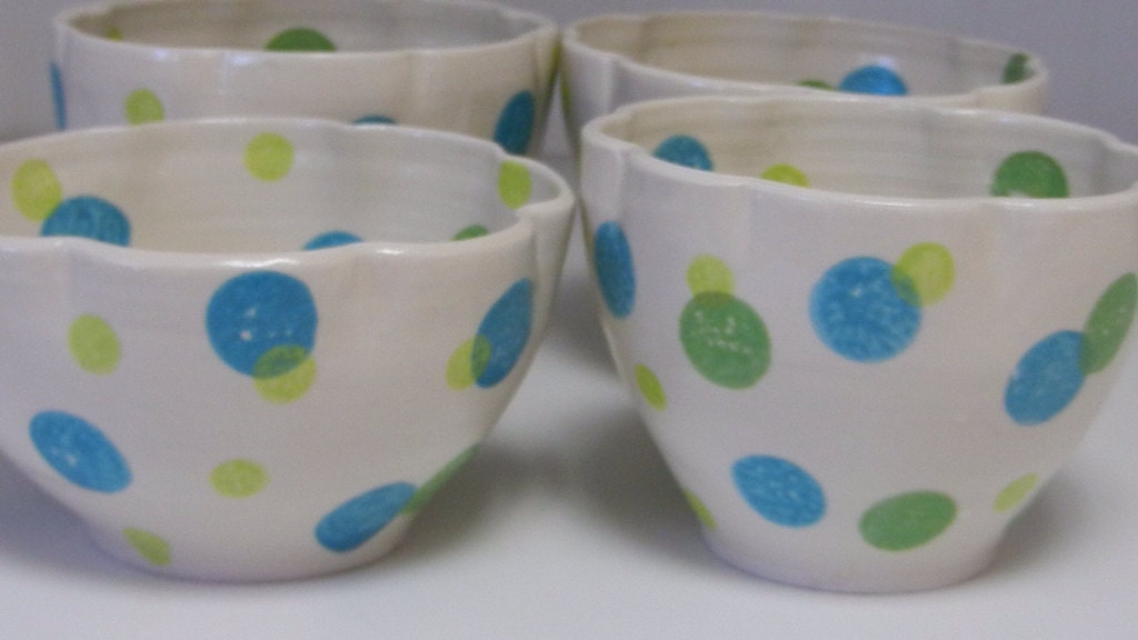 Polka dot porcelain bowls
