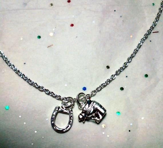 Sterling Silver Artisan Vintage Horse Head & Horse Shoe Charms Necklace