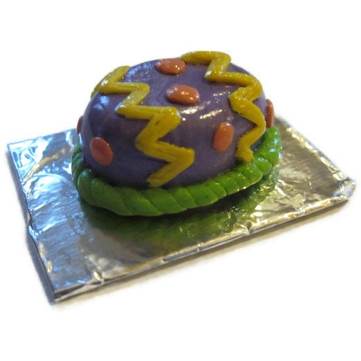 Dollhouse miniature Easter egg cake