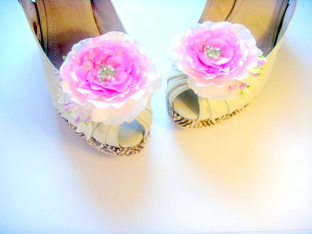 Shoes Clips, Light pink flowers  Silk Flower  Wedding , Accessories for wedding , Accessories for women , Spring flowers ,  Shoe Accessories