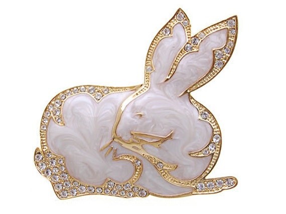Bunny Girl Pearl Pastel Enamel Body Gilded Rabbit Crystal Pin Brooch