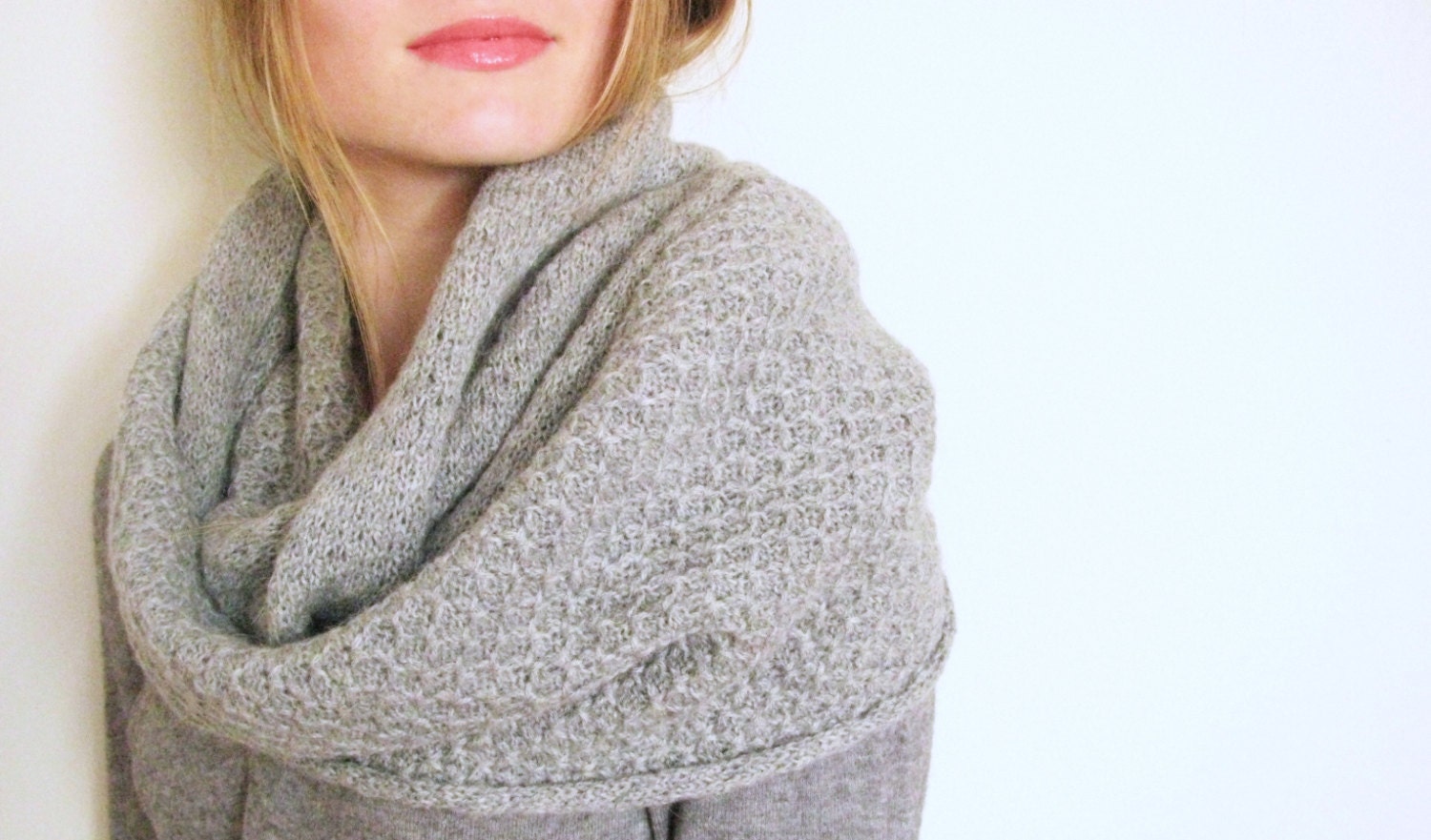 Alpaca Infinity Scarf, organic wool Loop Scarf, Knit Cowl Scarf, Circle Scarf
