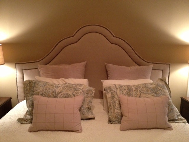 KING Upholstered Arched Headboard, Natural Linen, Antique brass Nailhead trim