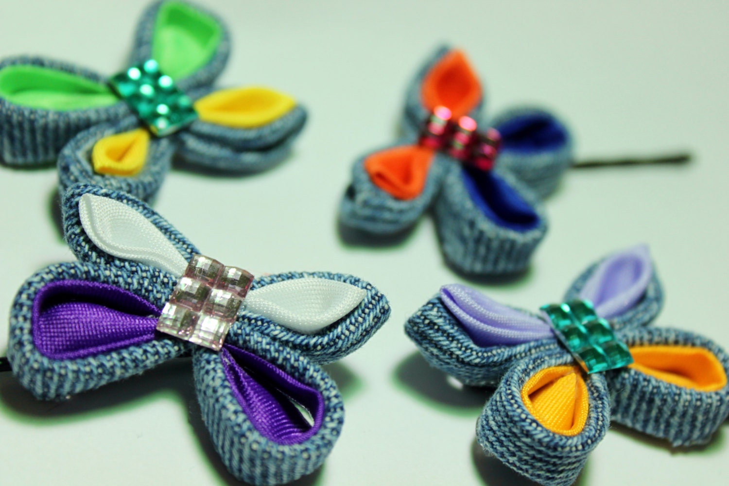 FREE SHIPPING. Set 4 PIESES, Light blue denim and satin butterflies. Pin, stud, ponytail, Jeans, levis. Hair accessories, Kanzashi flower