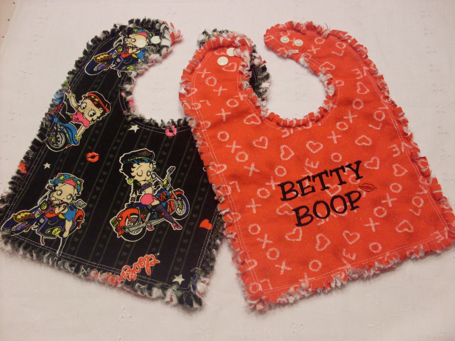 2pc Set Handmade BETTY BOOP Boutique Bibs Rag Quilt Style