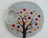 M size handmade cat bed / cave / house / basket / Felted merino wool