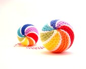 Baby first toy, new baby rattle toy rainbow , handmade knitted rattle toy - Agutik