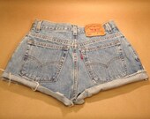 Vtg Levi High Waist Denim Jean Shorts Festival Cut Off Medium Wash 28 Waist