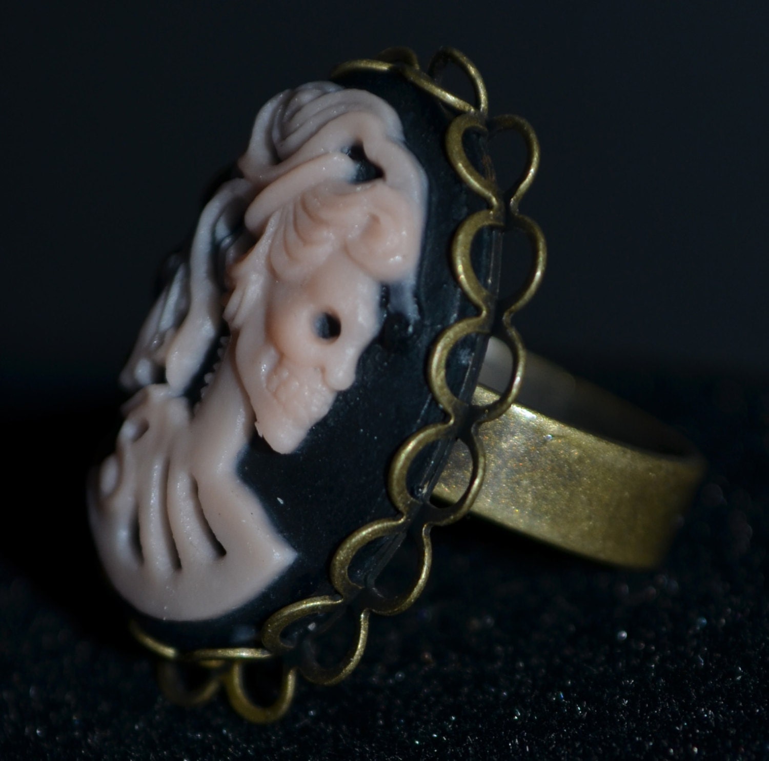 Unique Pale Pink & Black Skeleton/Skull Cabochon/Cameo adjustable ring (steampunk, gothic, alternative, indie, vintage, retro)