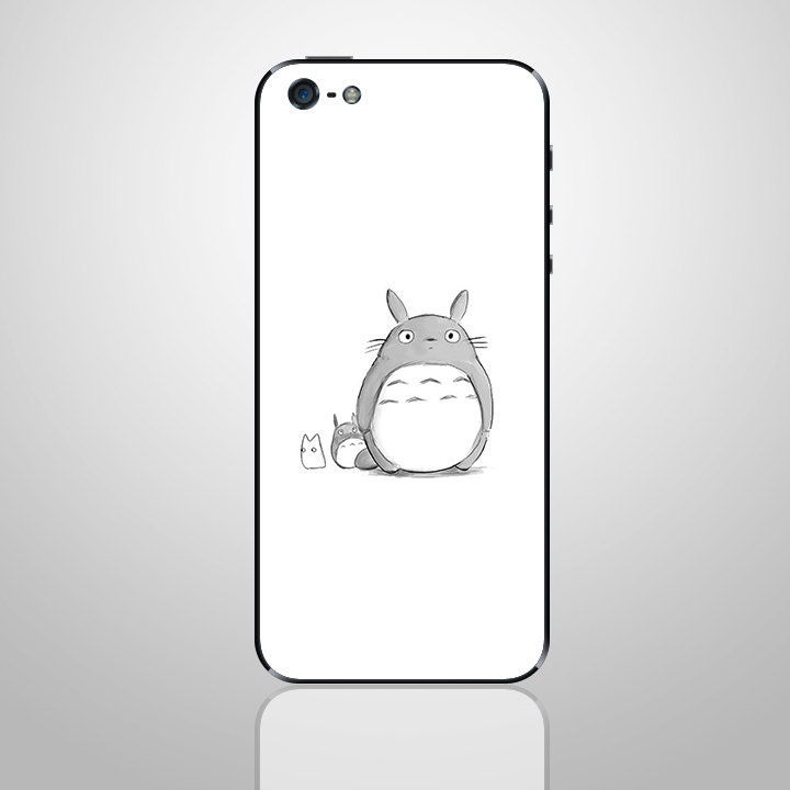 Totoro -- iPhone Back Cover Decal iPhone 5 Decals  iPhone 4S / iPhone 4 Decal Sticker Apple iPhone Vinyl Case Skin