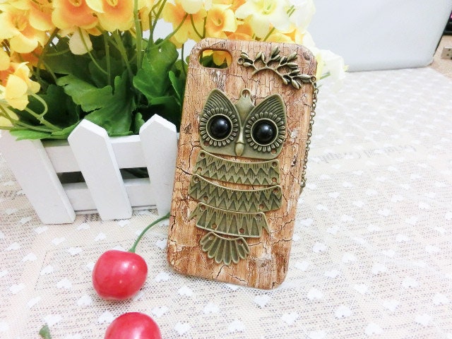 Owl with Branch case ,bird pendant Wood Hard Case Cover for apple iPhone 4 4s case cover