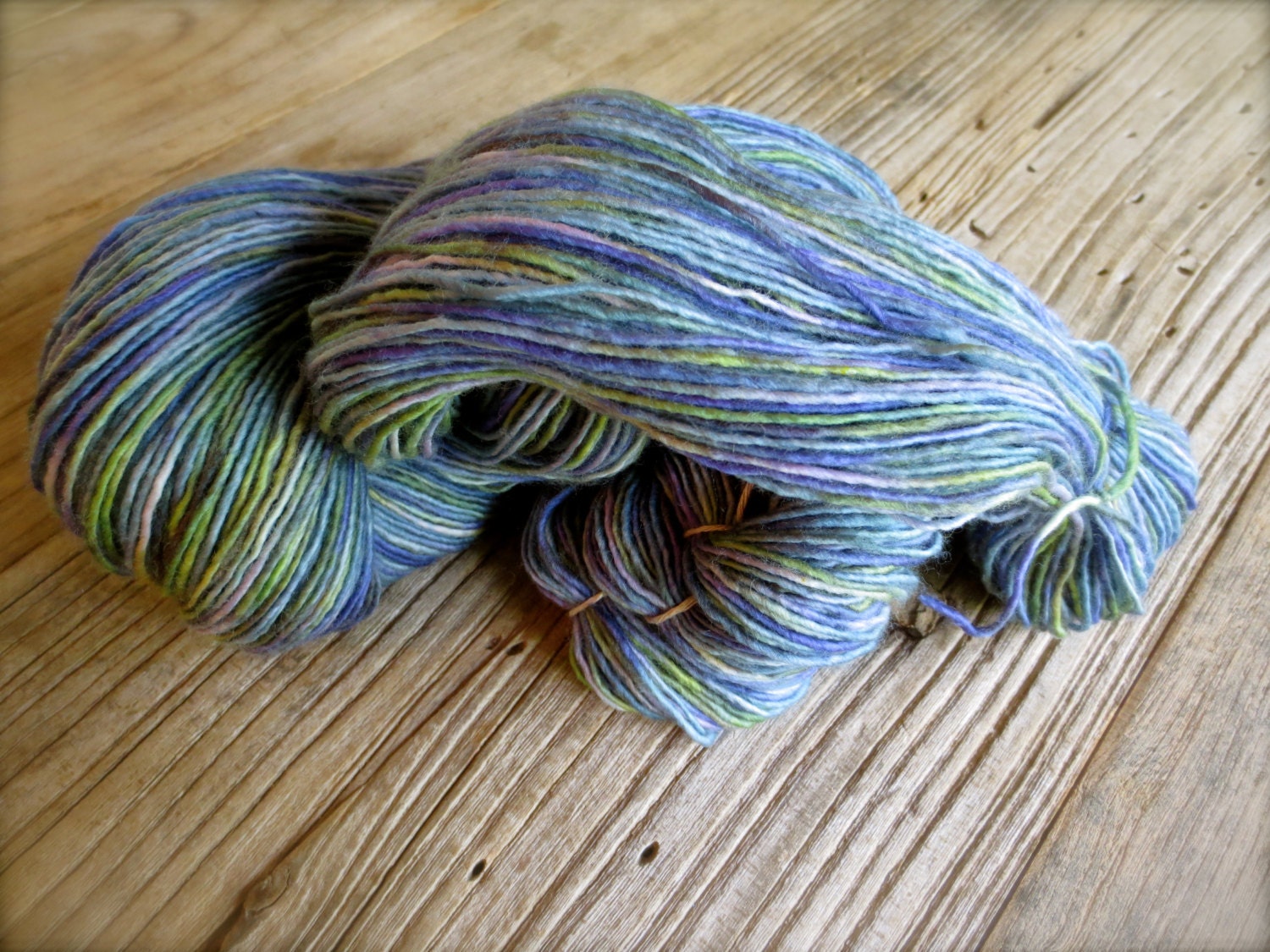 absurdly soft in oasis - superwash merino wool watercolor glaze handpainted fingering/sock weight single ply yarn