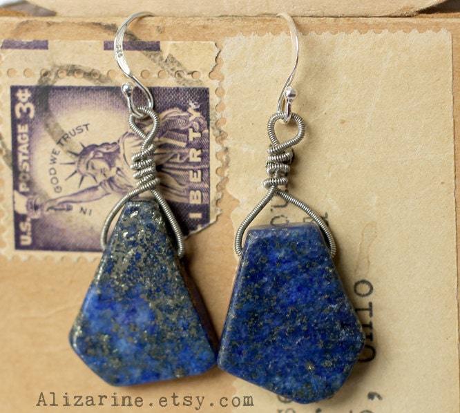 Strung-Out Guitar string earrings with lapis