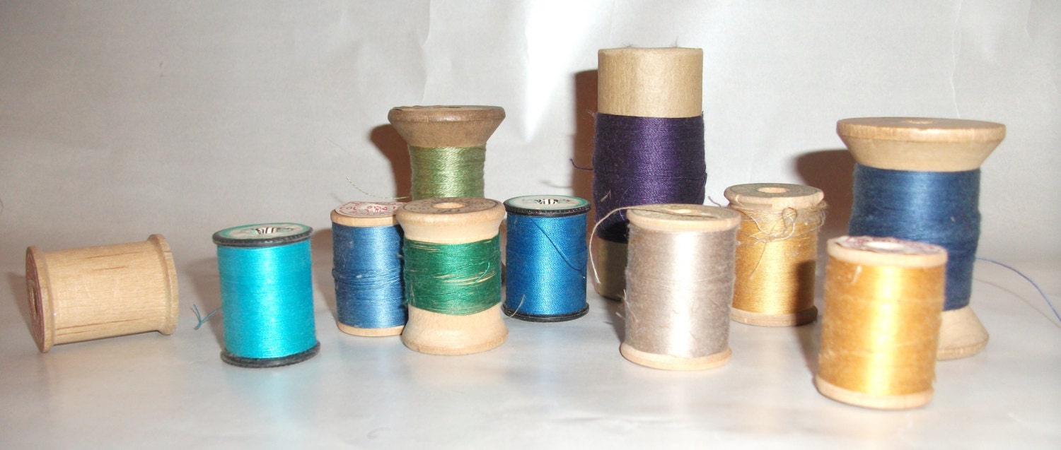 11 Wooden Spools of Vintage Thread - Use for Making Statment Necklace or as Photo Prop