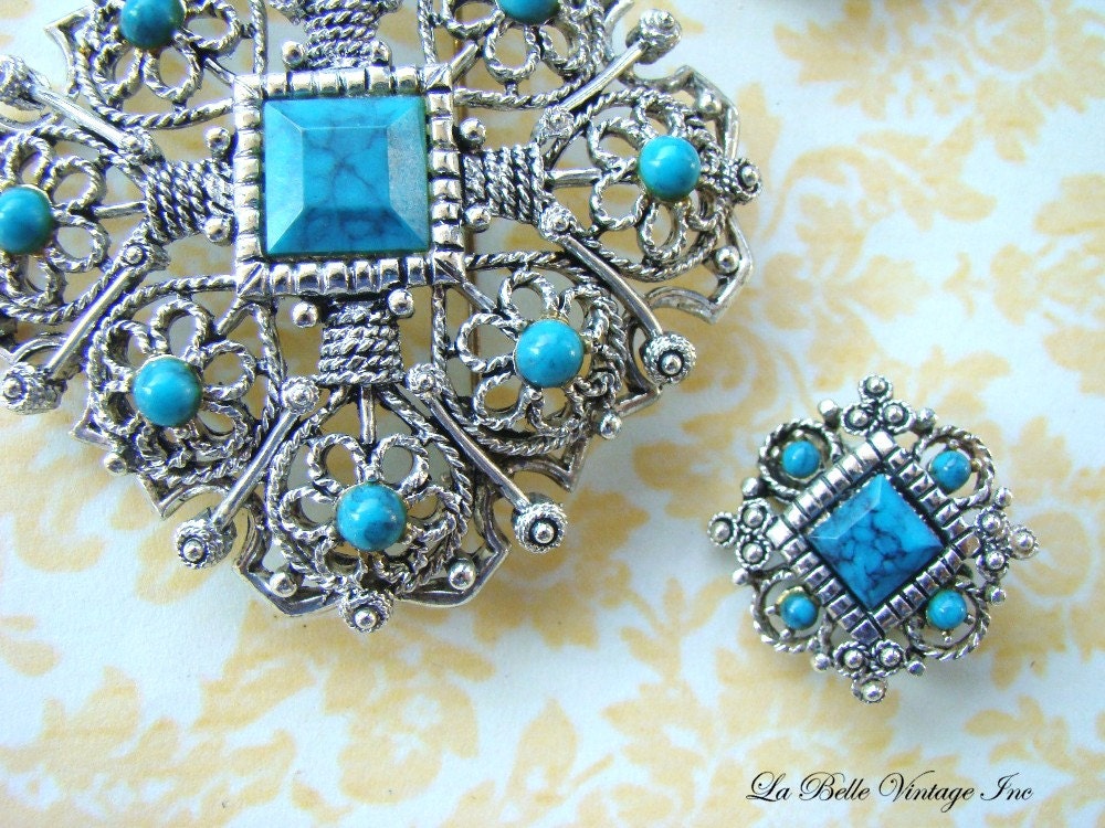 Vintage Brooch Earrings - Faux Turquoise Silver Metal Demi Parure