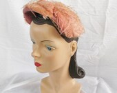 1950's Vintage Pink Hat with Feathers H.P. Wasson & Co Indianapolis Size 23 Large