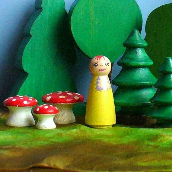 Wooden Toy - Wooden Fairy Doll,  Daffodil (2" Wooden Peg Doll) / Waldorf Toys