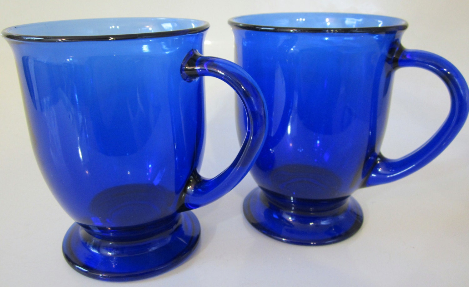Anchor Hocking Glass Cobalt Deep Blue Coffee Mug Tea Cup Footed Vintage DDB7