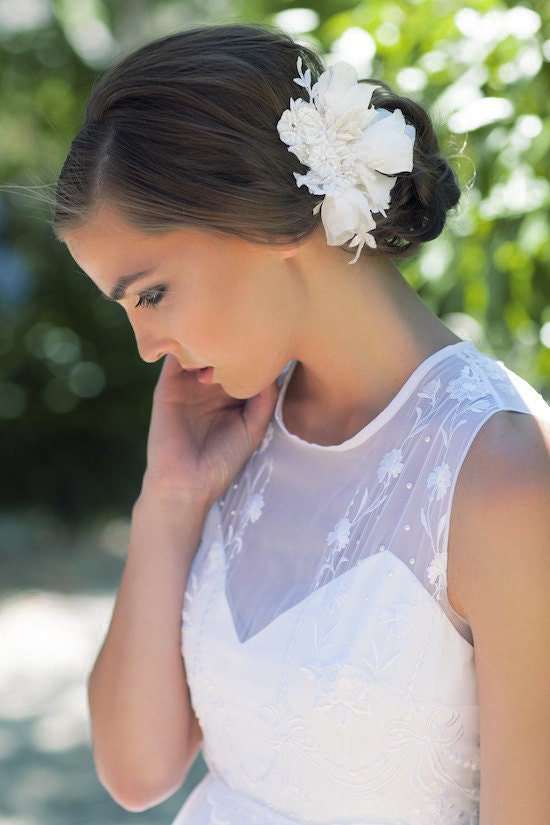 VALENTINA Bridal Headpiece, Flower Headpiece, Wedding Flower Comb