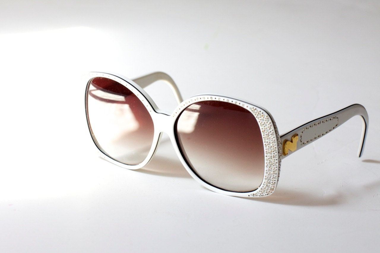 vintage Sun Glasses  rhinestone white oversize jackie o fabulous poolside