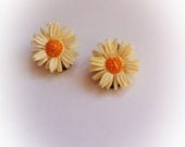 Vintage Daisy Shoe Clips