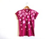 Daisy Shower - Hand STENCILED Crew Neck Rolled Cuffs Tee in Raspberry and White - S M L XL 2XL 3XL