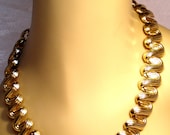 Vintage Necklace / Collar / Choker Bright Gold Tone Heavy 106 Grams Chunky Wavey Ribbon Textured Links 1960s Retro Art Deco Runway Statement