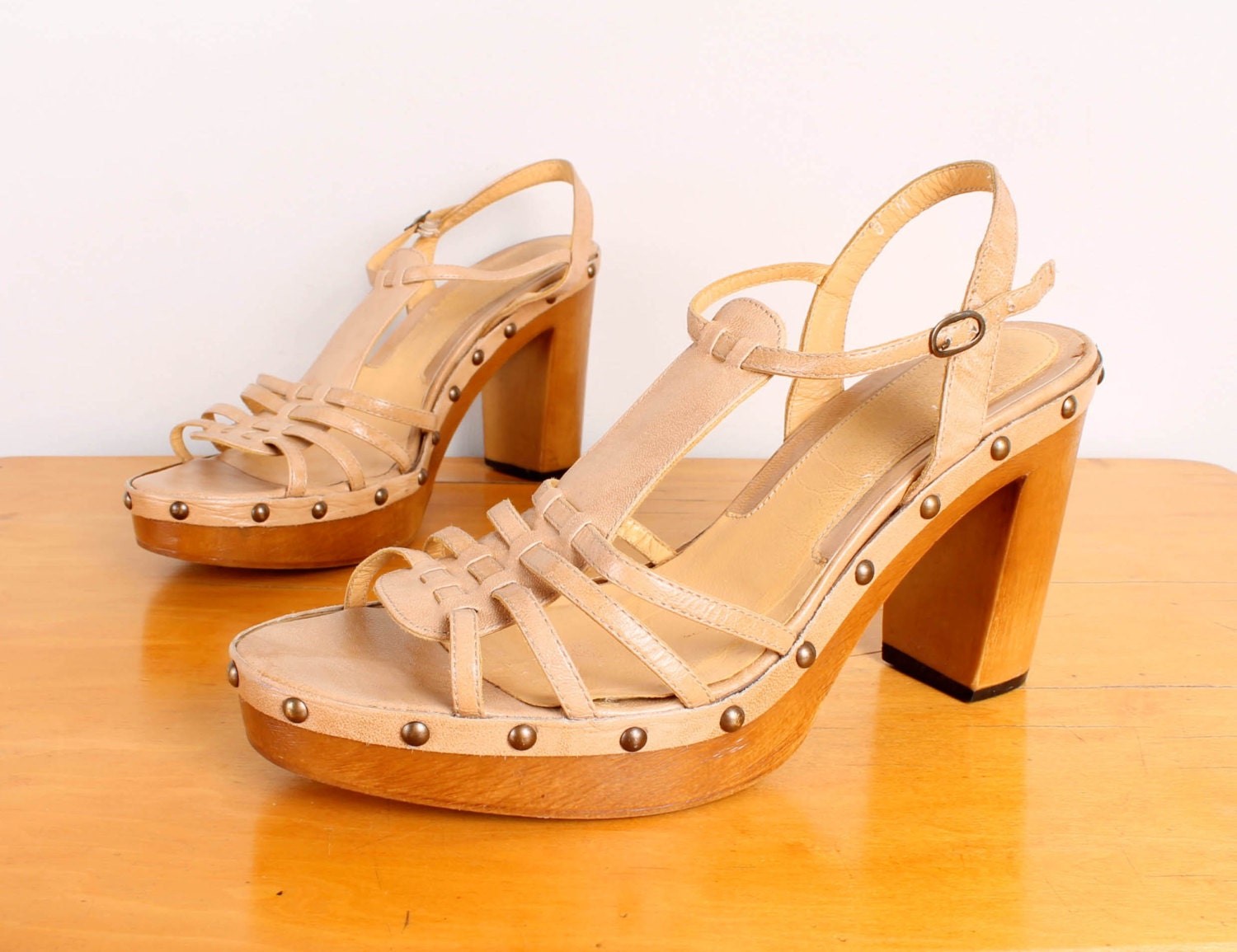 Vintage Chunky 90s Sandals - Womens 8 - Nude / Tan Leather High Heel Via Spiga Platform Huaraches High Heels 1990s Open Toe Studded Heels