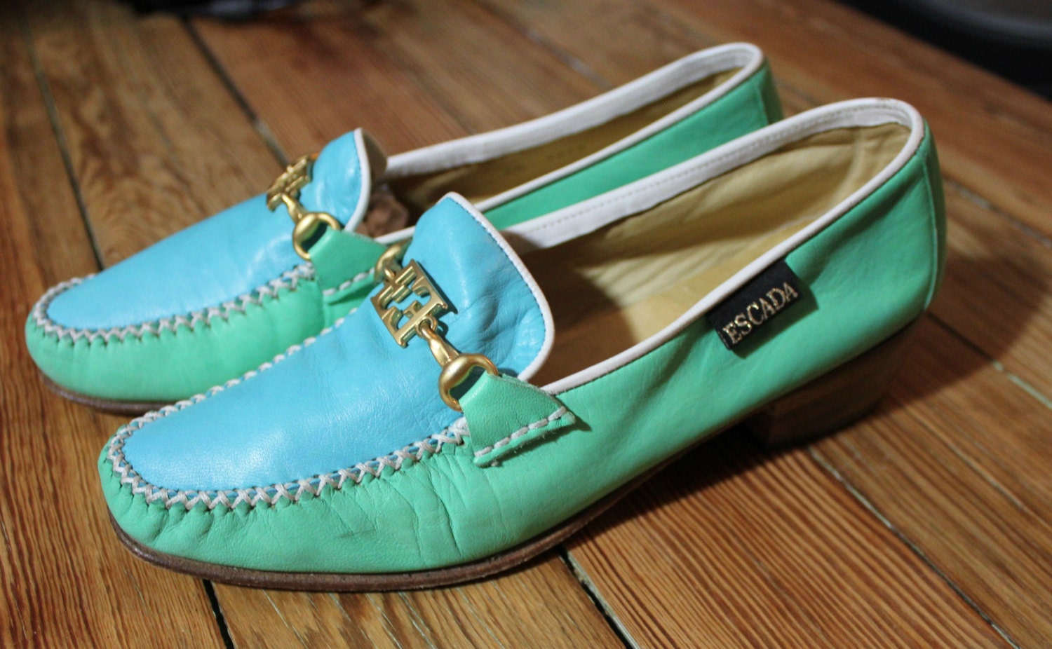 ESCADA Vintage RARE aqua/ mint color block Loafers sz 37  /   6.5