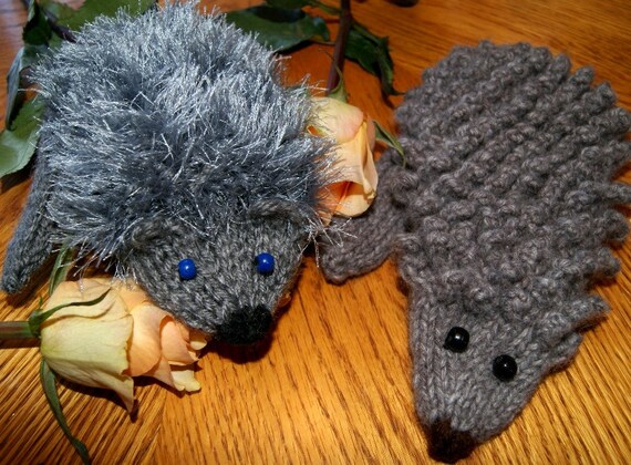 Hand Knit Hedgehog Mittens / Children Hedgehog gloves with eyelash yarn / Hedgehog Mitts made to order / Gloves