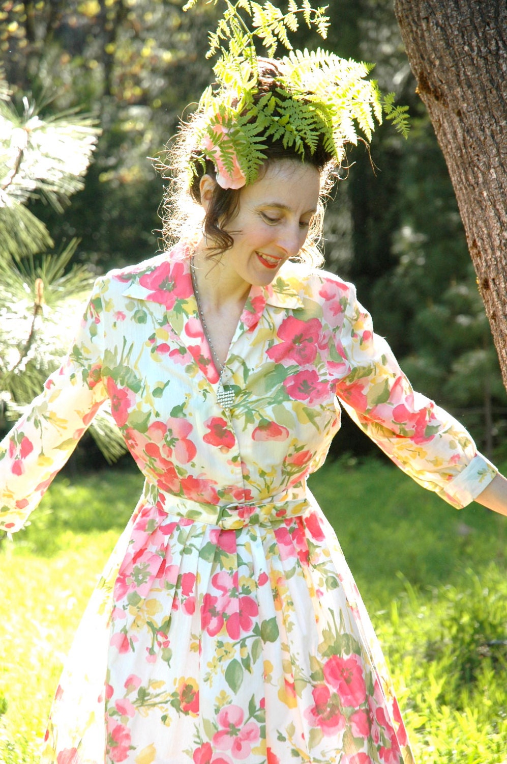 1960s Floral Dress... Pink & White 60s Dress... BURST INTO BLOOM (s)