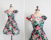 Vintage 1960s Dress : 50s 60s Floral Flutter Sleeve Dress