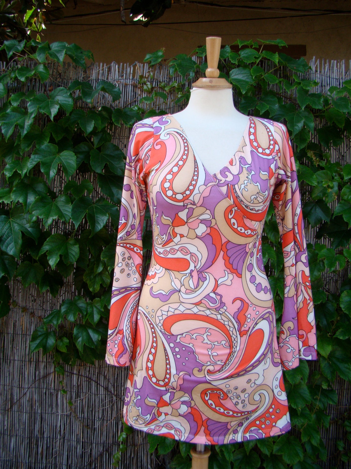 Vintage 60s / GO GO / Pink / Tangerine / Lilac / Psychedelic / Mini Dress / SMALL