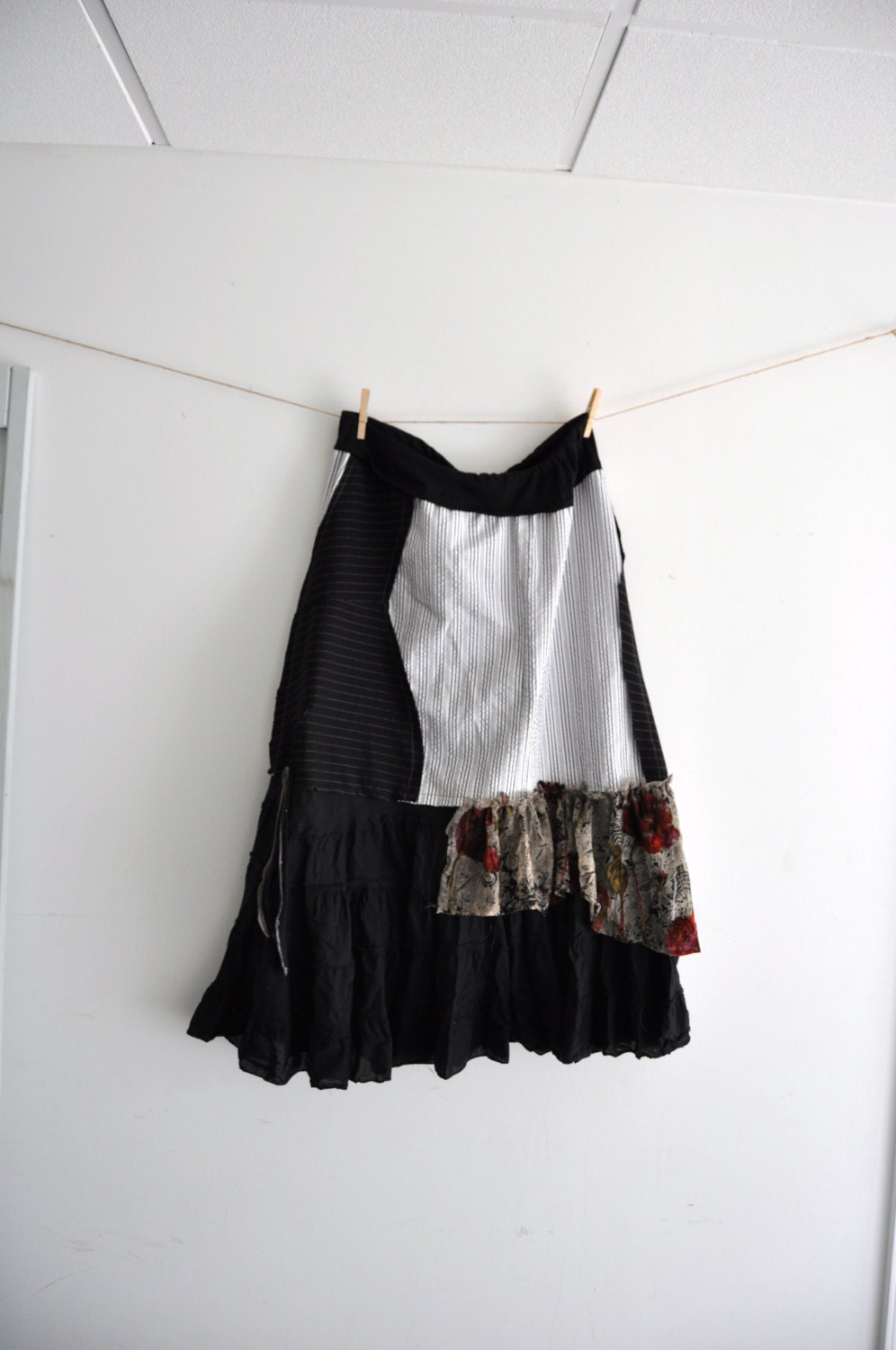 Boho Black ruffled layer skirt size Large-XL reconstructed skirt tattered maxi gypsy hippie beach bohemian stretch light Mary Poppins