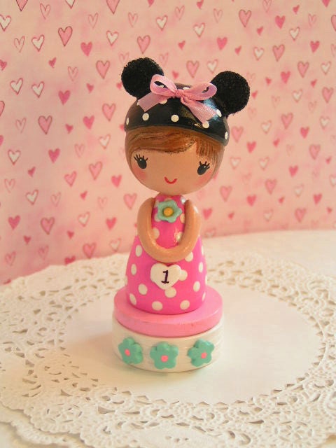 Minnie Mouse- Cake Topper - Play Toy ...All in One
