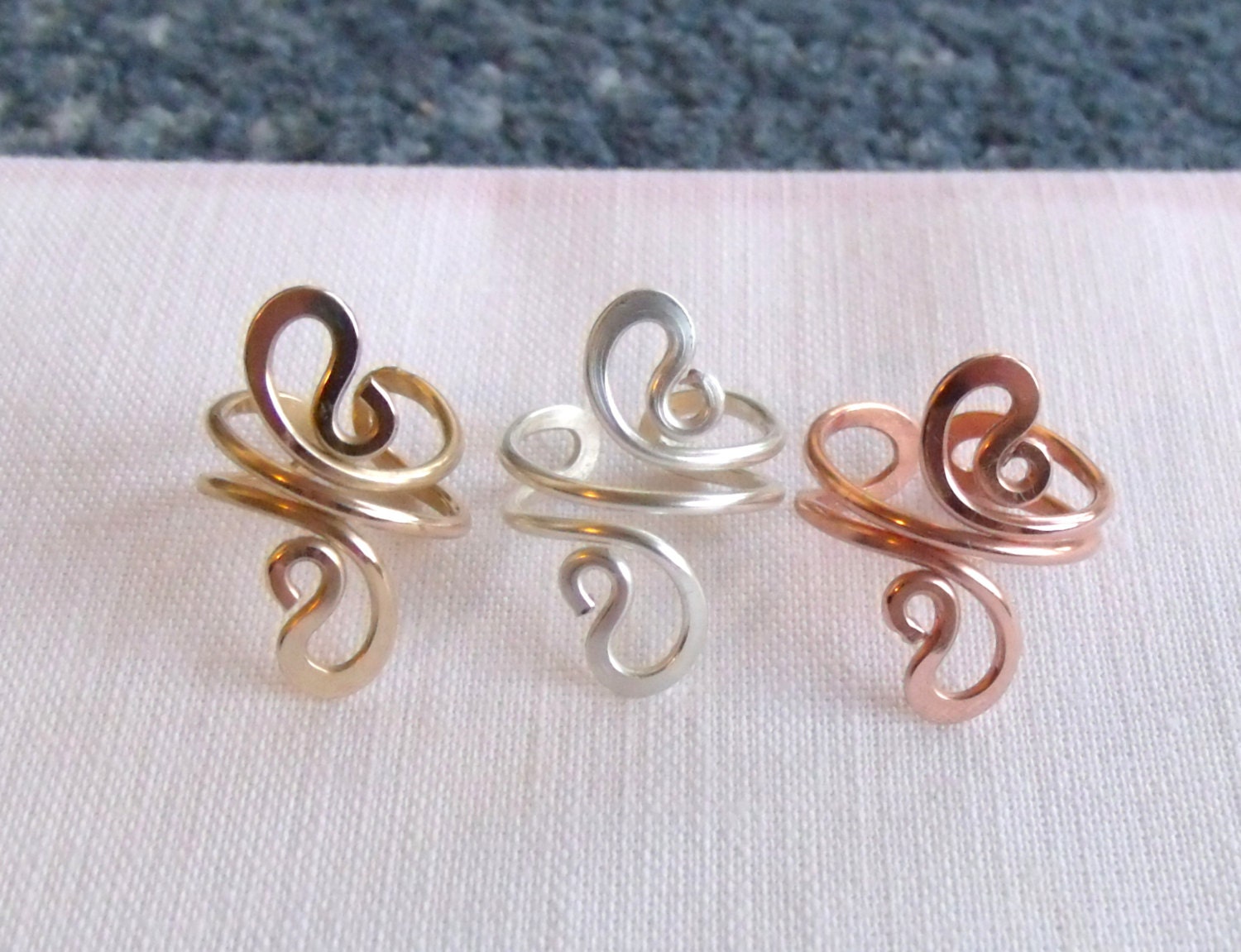 Paisley Toe Ring in Silver, Gold or Copper